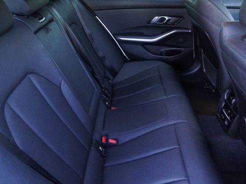 Used 2020 BMW 330i Sedan w/ Convenience Package image 35
