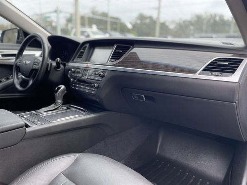 Used 2015 Hyundai Genesis 3.8 image 14