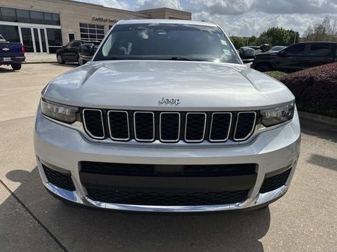 Used 2022 Jeep Grand Cherokee L Limited AWD/4WD image 2