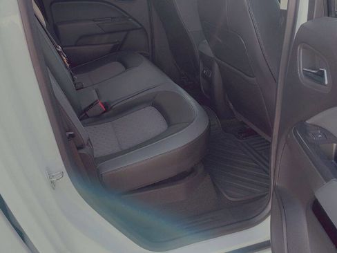 Used 2015 Chevrolet Colorado Z71 image 9