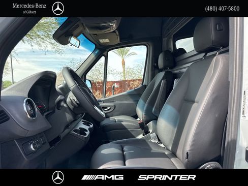 Used 2024 Mercedes-Benz Sprinter 2500 image 16