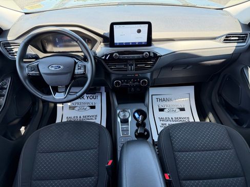 Used 2024 Ford Escape Active w/ Cold Weather Package FWD image 16