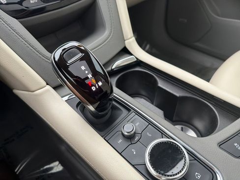 Used 2021 Cadillac XT6 Premium Luxury FWD image 23