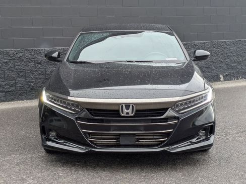 Used 2022 Honda Accord Sport image 2
