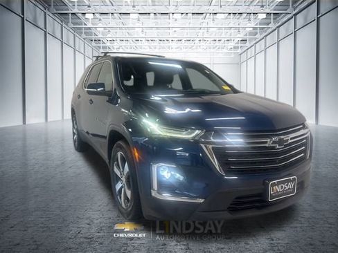 Used 2022 Chevrolet Traverse LT w/ LT Premium Package image 27