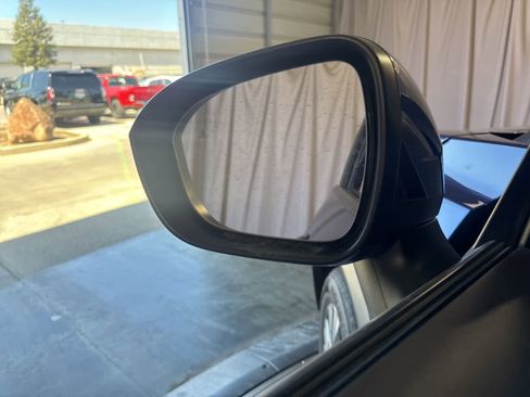 Used 2023 Nissan Rogue SV FWD image 20