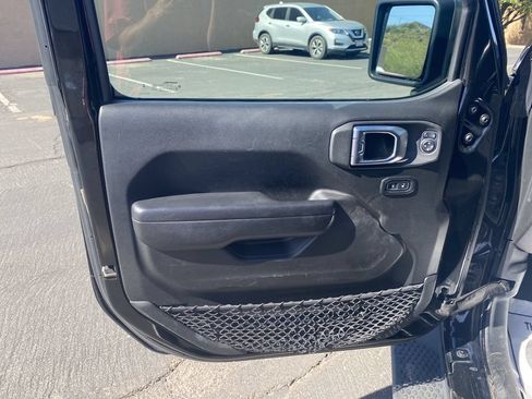 Used 2023 Jeep Wrangler Unlimited Sport AWD/4WD image 9