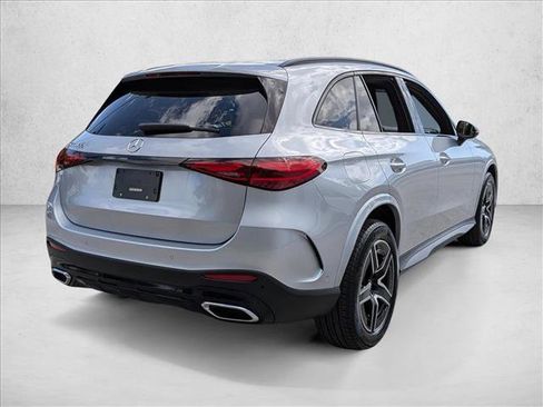 Certified 2025 Mercedes-Benz GLC 300 image 5