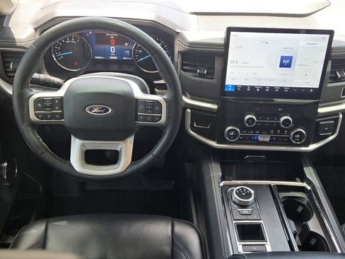 Used 2022 Ford Expedition XLT RWD image 21