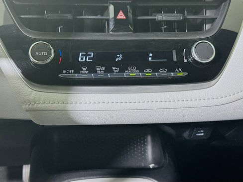 Used 2023 Toyota Corolla SE FWD image 23