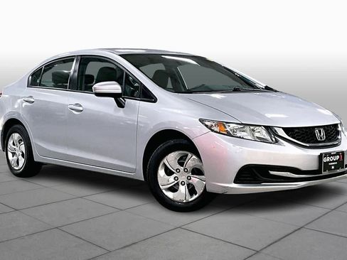 Used 2014 Honda Civic LX image 2