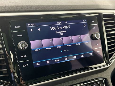 Used 2022 Volkswagen Atlas Cross Sport SEL image 15