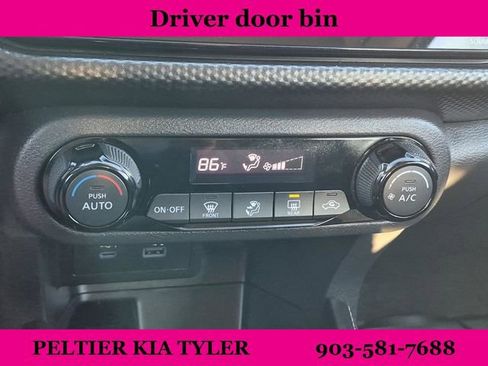 Used 2021 Nissan Kicks SV image 35