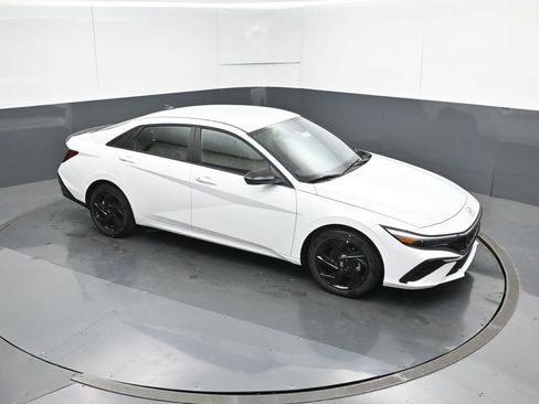 New 2026 Hyundai Elantra Sport image 23
