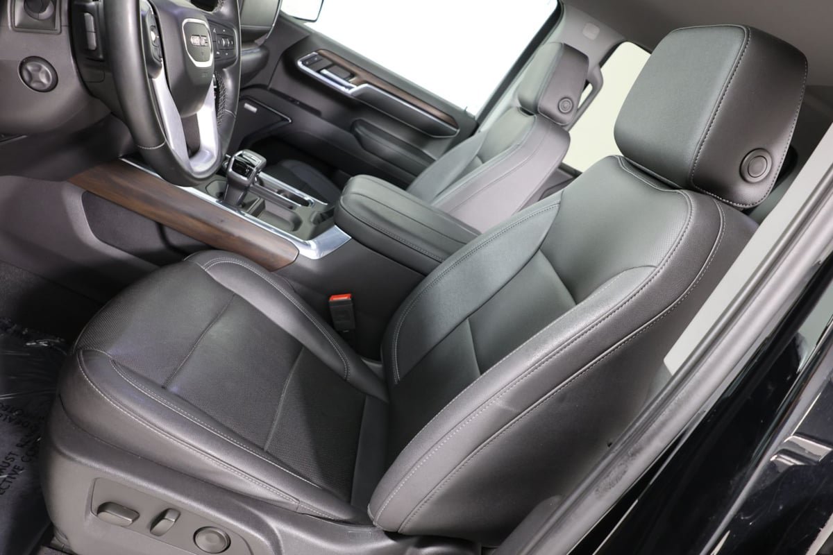 Used 2023 GMC Sierra 1500 SLT w/ SLT Premium Package AWD/4WD image 10