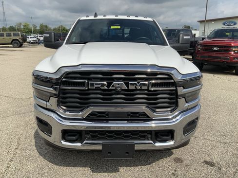 Used 2026 RAM 2500 Tradesman AWD/4WD image 3