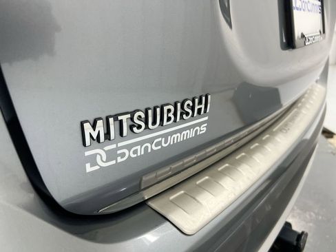 Used 2016 Mitsubishi Outlander SE image 26
