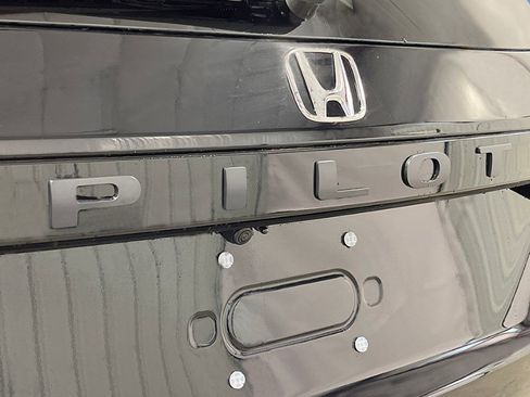 New 2025 Honda Pilot TrailSport image 9