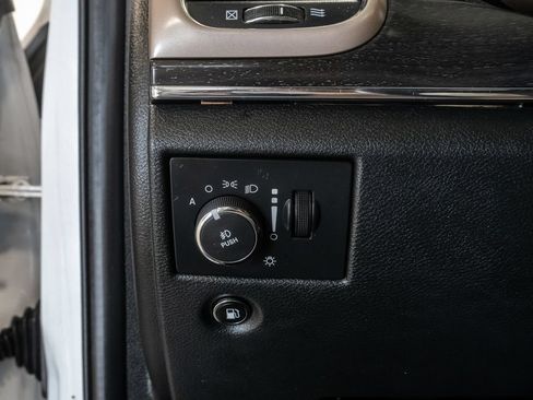 Used 2015 Jeep Grand Cherokee Limited w/ Trailer Tow Group IV AWD/4WD image 13