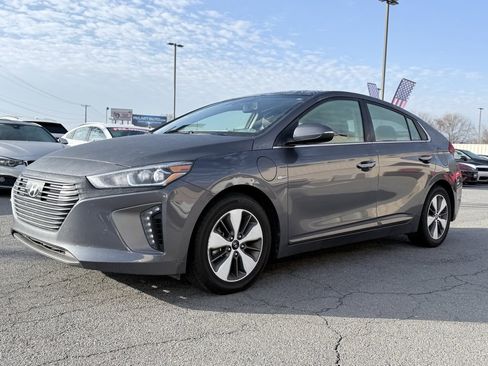 Used 2019 Hyundai Ioniq Limited image 3