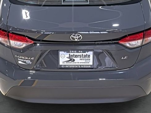 Used 2025 Toyota Corolla LE FWD image 11