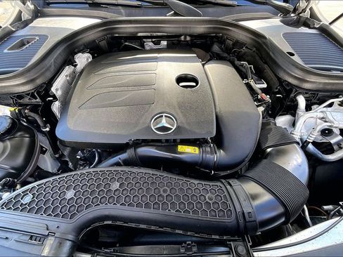 Certified 2022 Mercedes-Benz GLC 300 4MATIC image 9