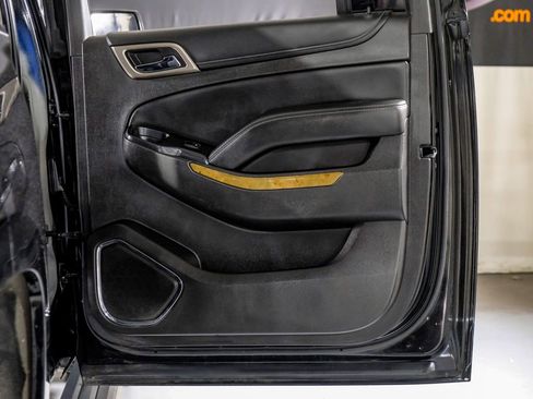 Used 2017 GMC Yukon XL Denali w/ Open Road Package image 40