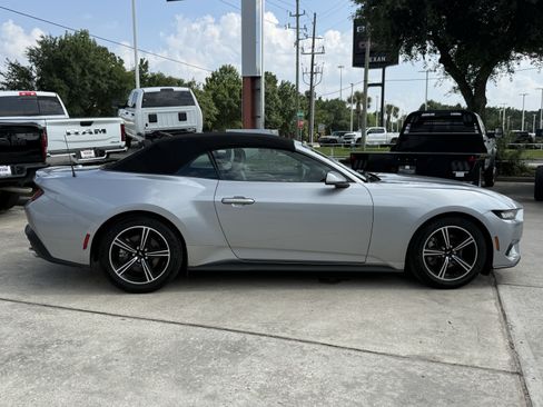 Used 2024 Ford Mustang Premium RWD image 3