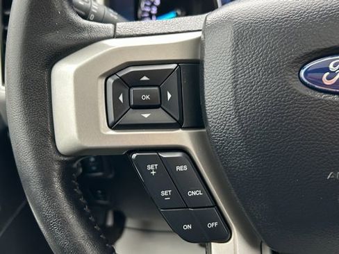Used 2020 Ford F350 Lariat image 14