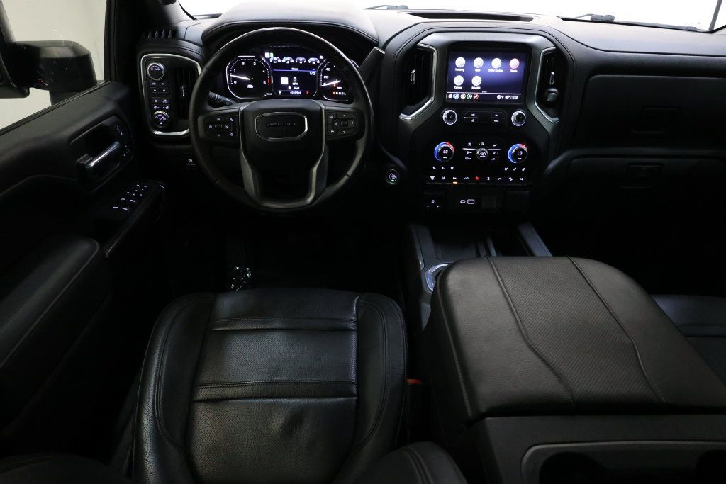 Used 2023 GMC Sierra 2500 Denali w/ Denali Black Diamond Edition AWD/4WD image 98