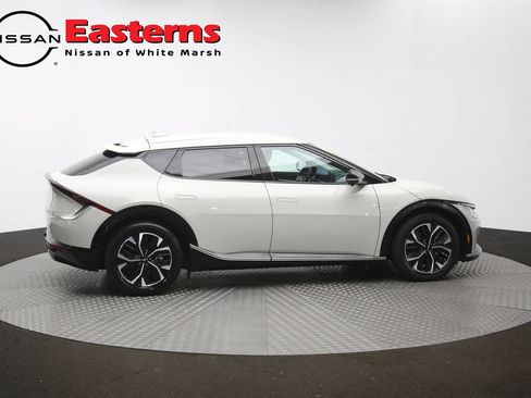Used 2022 Kia EV6 Wind w/ Wind Technology Package AWD/4WD image 41