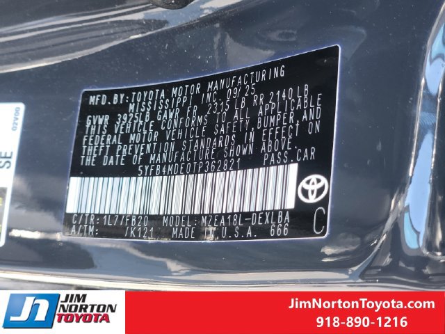Used 2026 Toyota Corolla LE FWD image 32