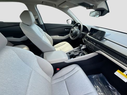 New 2025 Honda Accord SE image 22