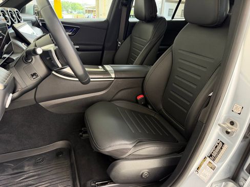 Certified 2023 Mercedes-Benz GLC 300 4MATIC image 11