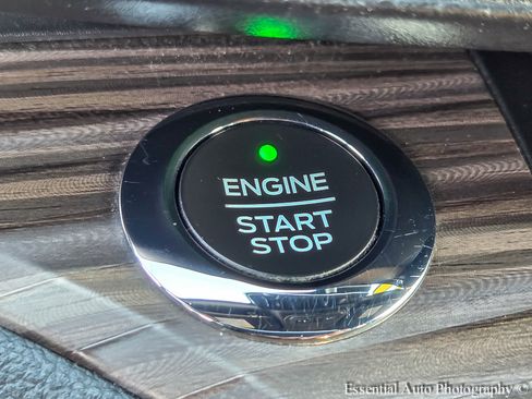 Used 2020 Ford Explorer Limited image 19