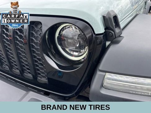 Used 2023 Jeep Wrangler Unlimited w/ Cold Weather Group image 31