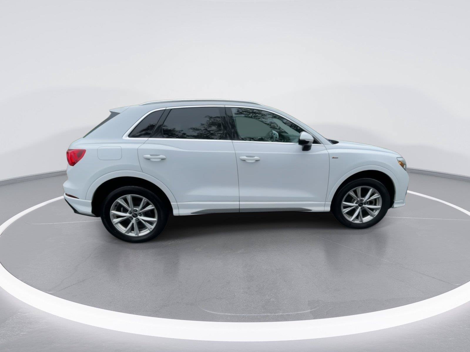 Used 2025 Audi Q3 2.0T Premium AWD/4WD image 9