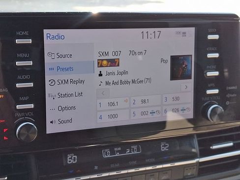 Used 2021 Toyota Sienna XLE FWD image 19