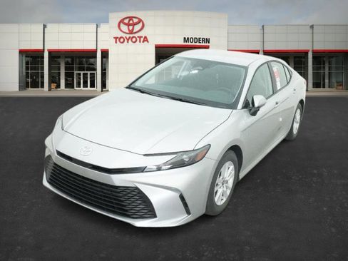 New 2026 Toyota Camry LE image 5