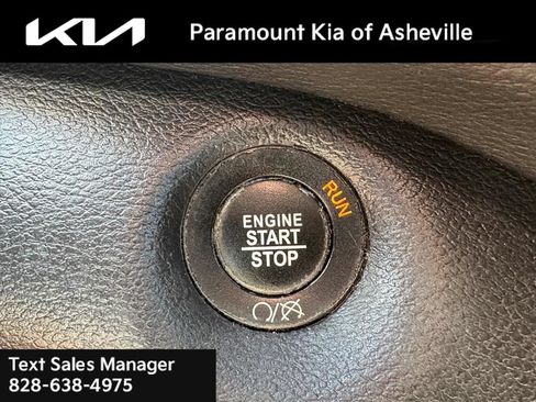 Used 2019 Jeep Cherokee Latitude Plus w/ Comfort/Convenience Group AWD/4WD image 13