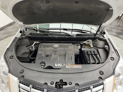 Used 2013 Cadillac SRX Luxury w/ Driver Awareness Package AWD/4WD image 32