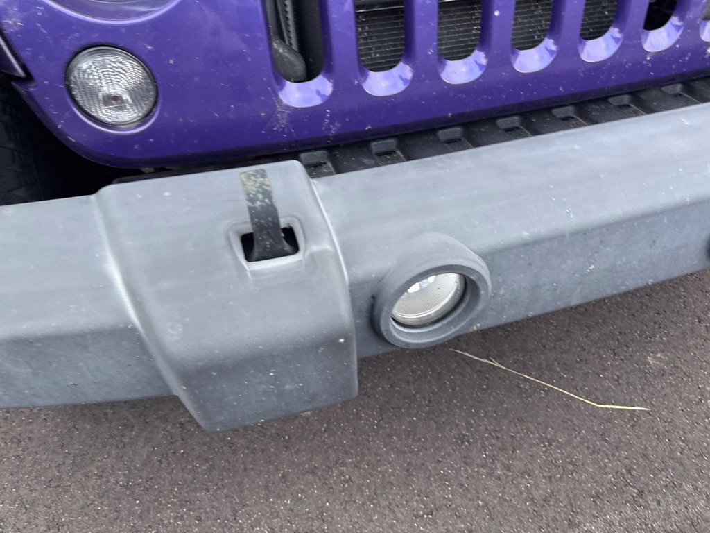 Used 2017 Jeep Wrangler Unlimited Sport w/ Connectivity Group AWD/4WD image 6