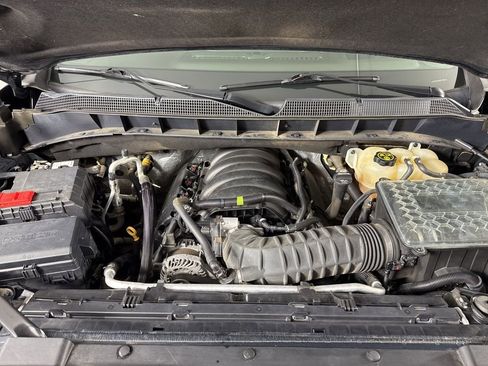 Used 2019 Chevrolet Silverado 1500 LTZ w/ LTZ Premium Package AWD/4WD image 9