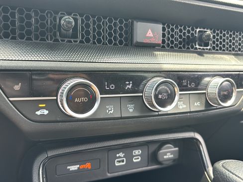Certified 2024 Honda CR-V EX image 25