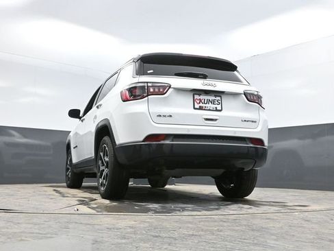 Used 2025 Jeep Compass Limited image 51