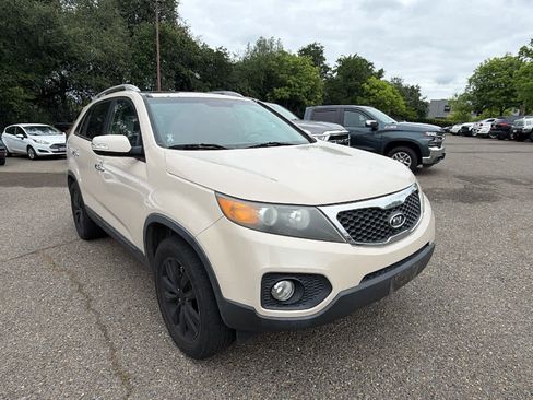 Used 2011 Kia Sorento EX w/ Premium Pkg FWD image 3