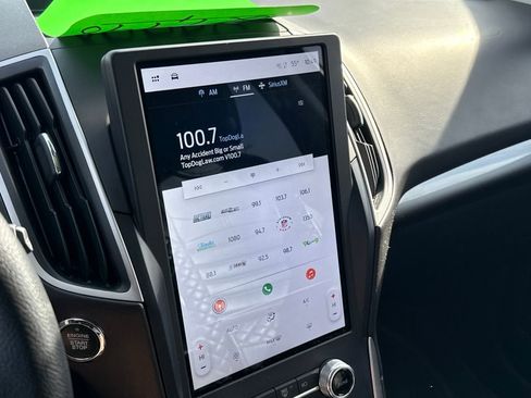 Certified 2022 Ford Edge SE w/ Black Appearance Package image 22