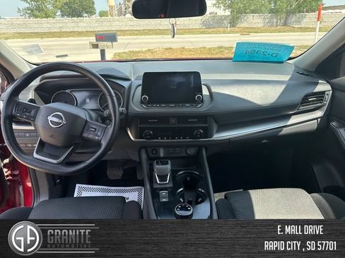 Used 2025 Nissan Rogue SV AWD/4WD image 12