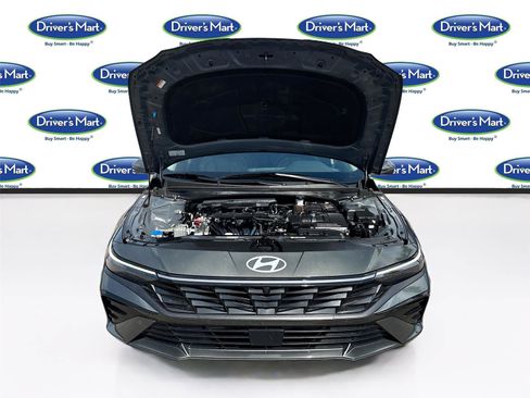 Used 2024 Hyundai Elantra Limited FWD image 35