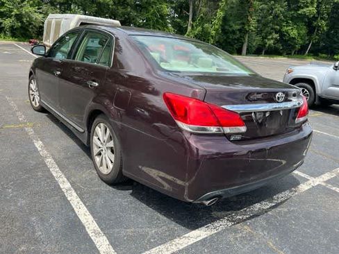 Used 2011 Toyota Avalon Limited FWD image 6